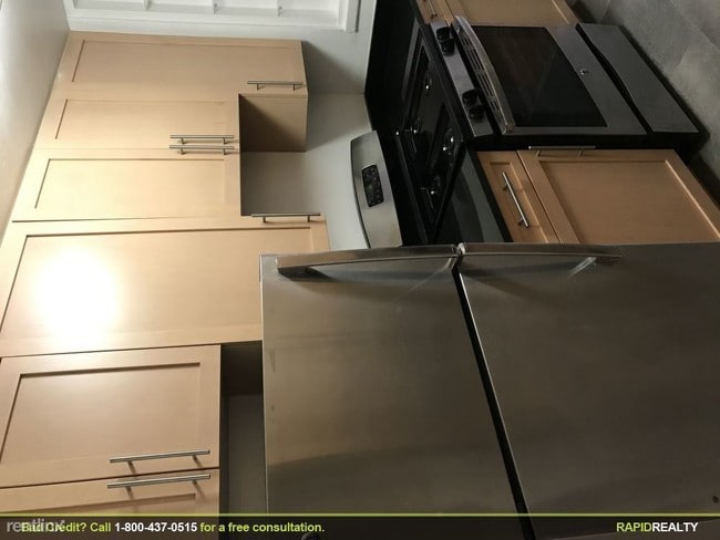 Building Photo - 2770 Ocean Ave