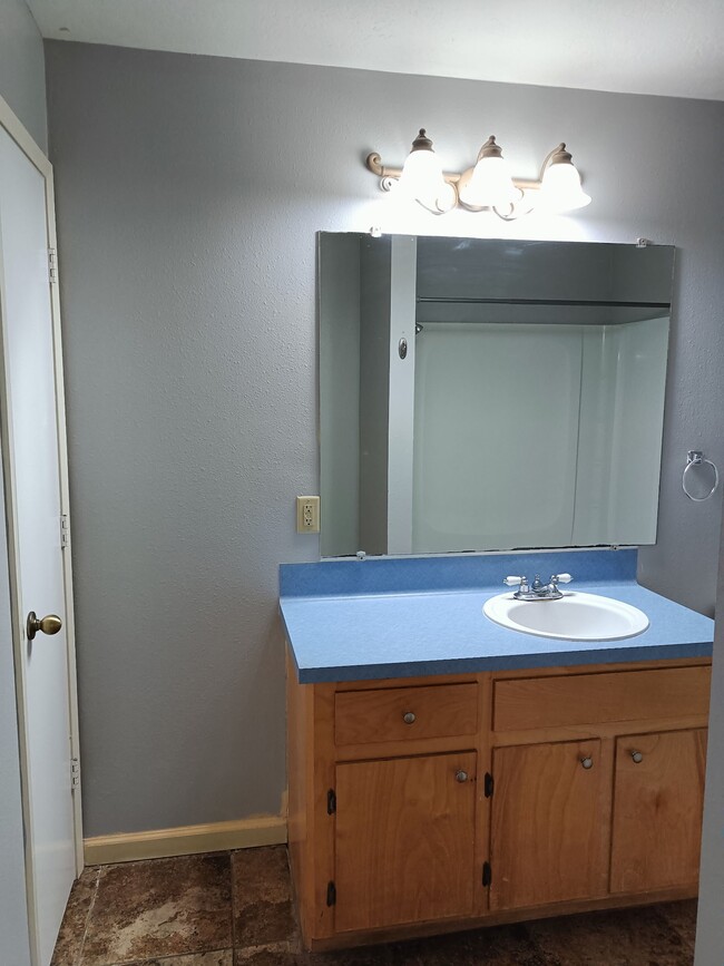 Building Photo - 125 Thomas St