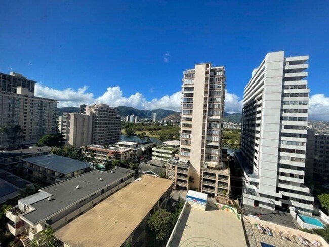 Building Photo - Partly Furnished / 1 Bedroom, 1 Bathroom, 1 Parking (Waikiki Skytower)