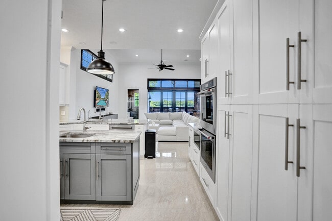 Building Photo - 9210 Equus Cir