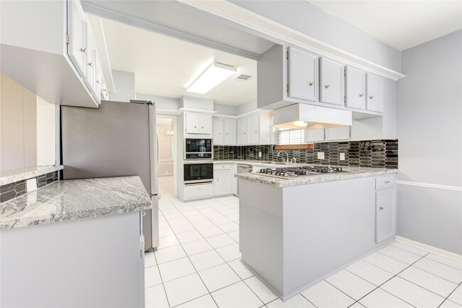 Building Photo - 1718 Anvil Dr