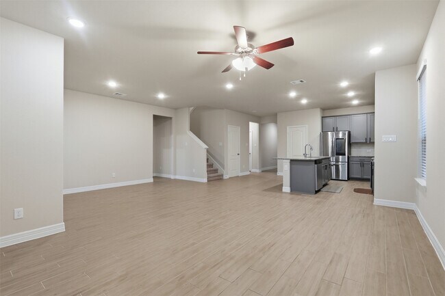 Building Photo - 119 Buttonwood Ct