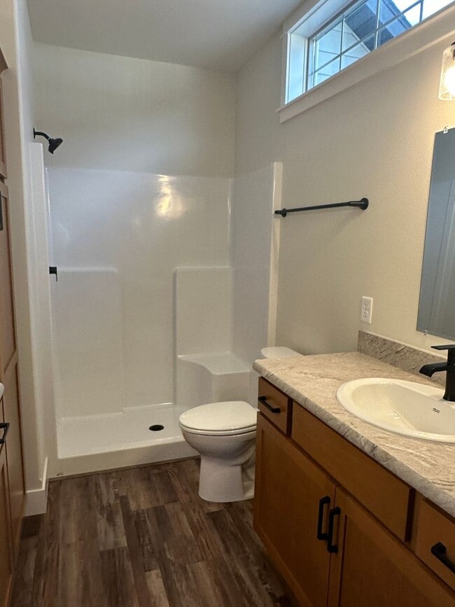 Building Photo - 3 Bedroom 2 Bath home on the west end!