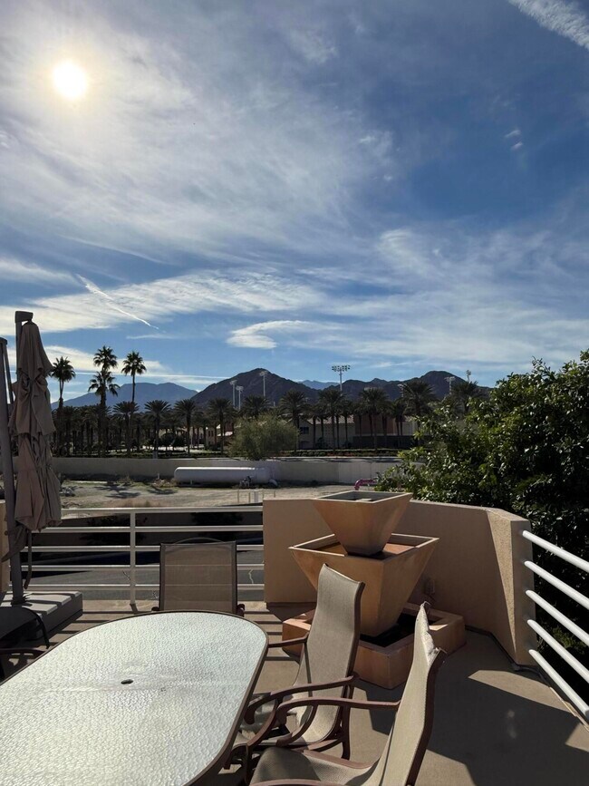 Building Photo - 78125 Crimson Ct