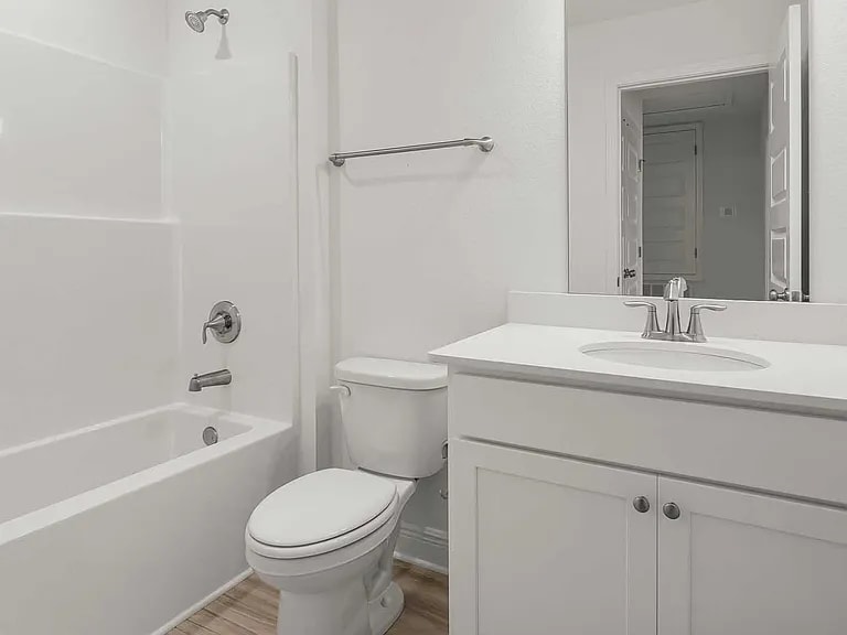 Building Photo - 47 Mamba Ln