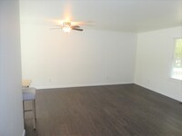 Building Photo - 1016 Caspan St