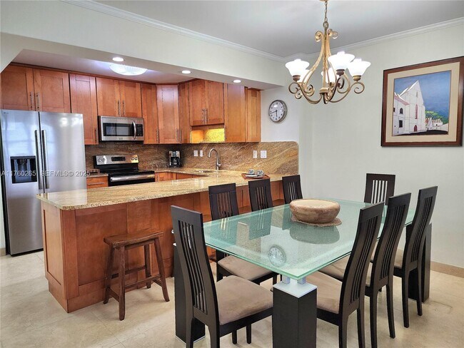 Building Photo - 3725 S Ocean Dr