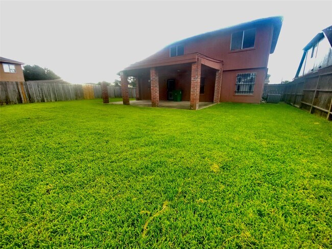 Primary Photo - 6527 River Bluff Dr