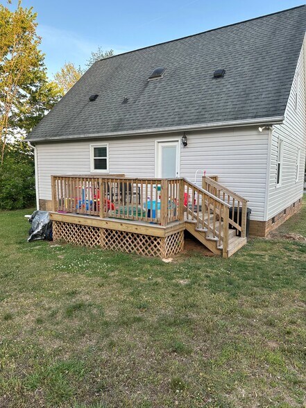 Building Photo - 2581 Old Furnace Rd