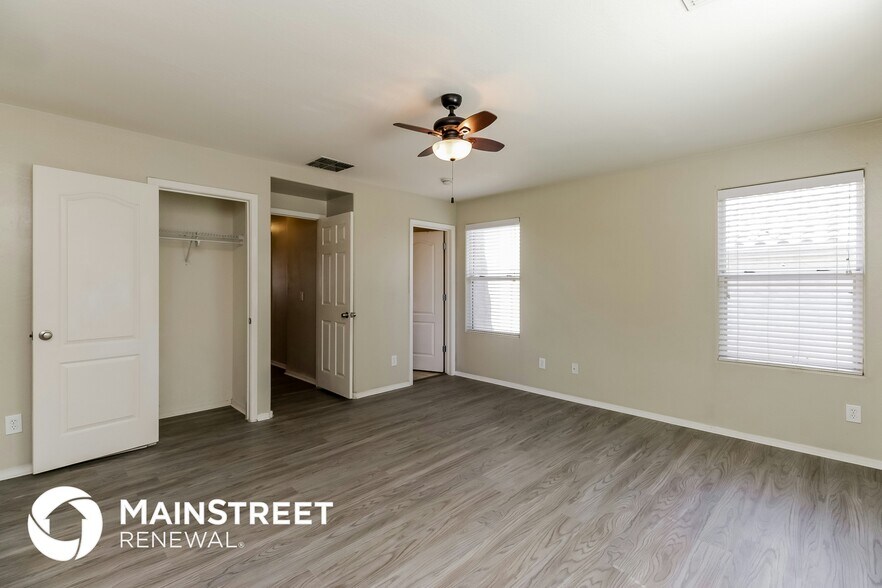 Building Photo - 118 N 86th Ln