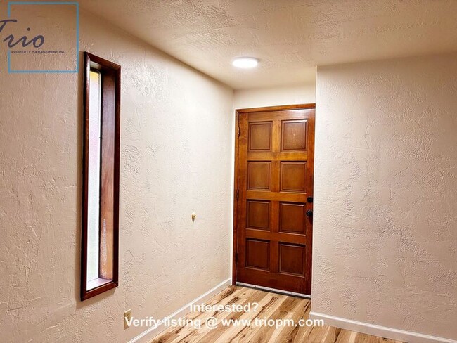 Building Photo - 1029 C St