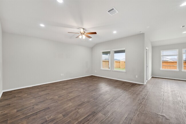 Building Photo - 20926 Belmont Village Wy