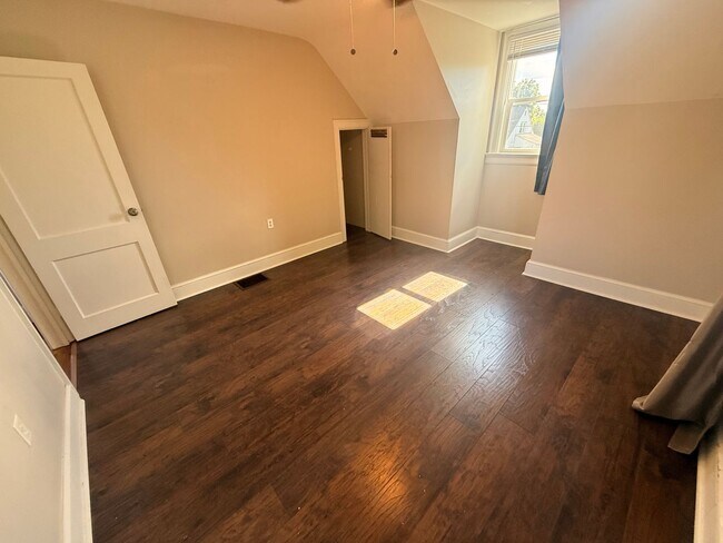 Building Photo - Christiansburg, 3 BR / 1.5 BA, Available for rent