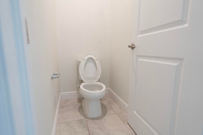 Building Photo - 10885 SW Robbia Way
