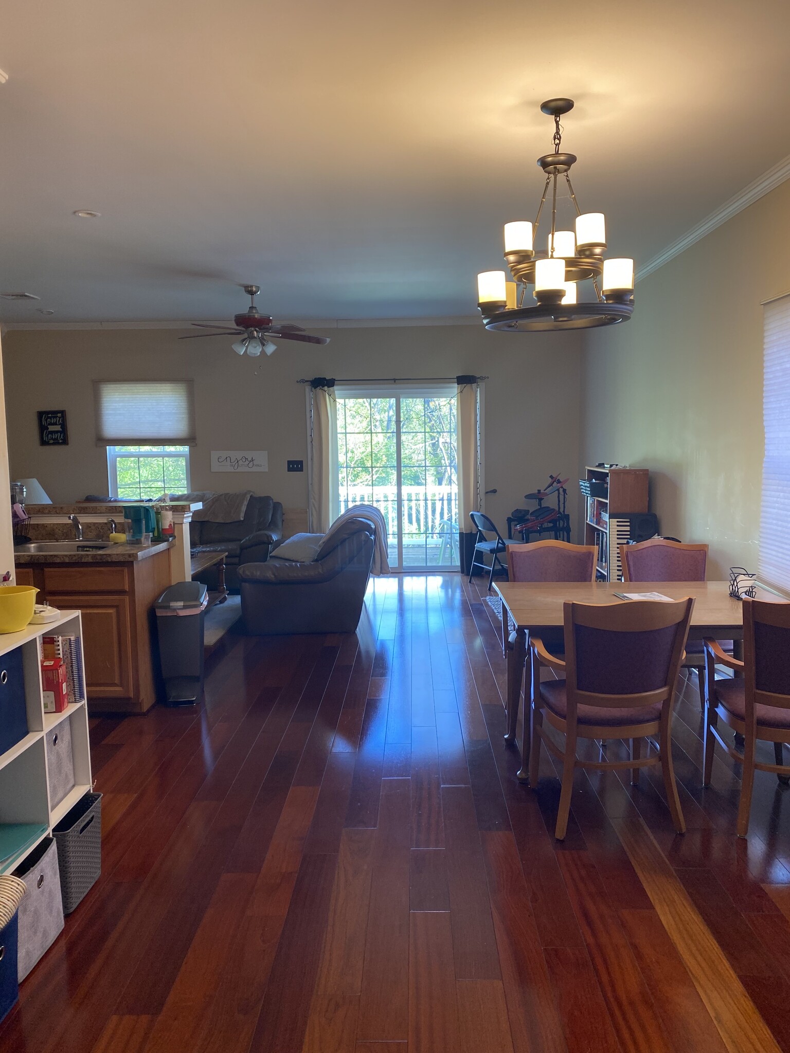 Building Photo - 1533 Crest Park Ct