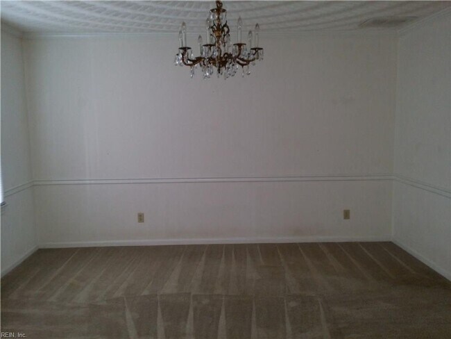 Building Photo - Tallwood