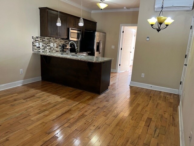 Building Photo - 201 Wall St