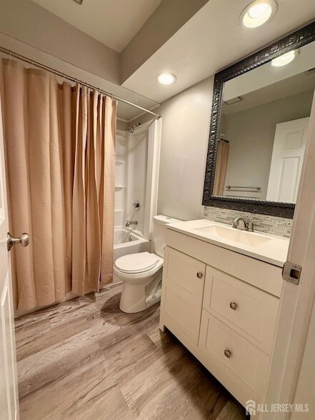 Building Photo - 505 Woodhaven Dr