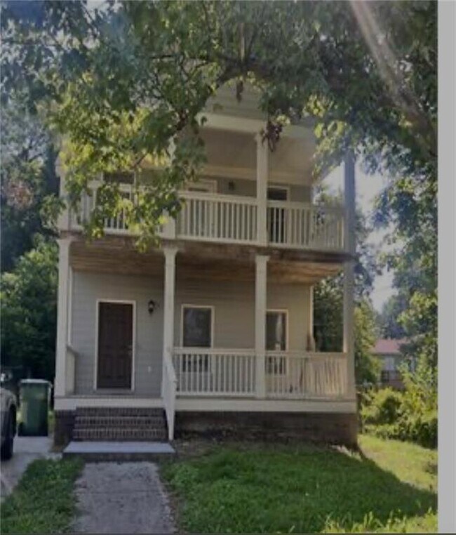 Primary Photo - 15 Ollie St NW