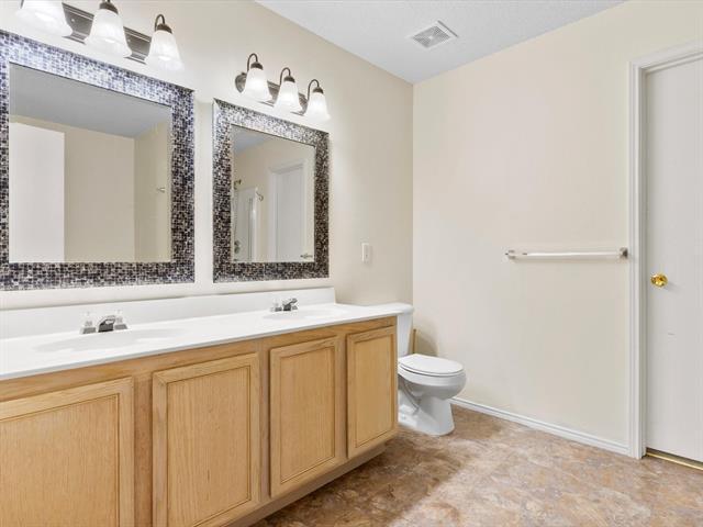 Building Photo - 2412 Avalon Creek Way