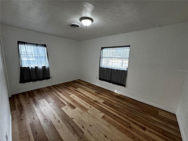 Building Photo - 716 McCormack St