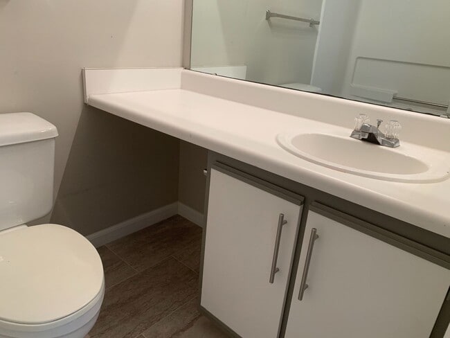Building Photo - UTILITIES INCLUDED! 4 Bedroom | 4 Bath Con...