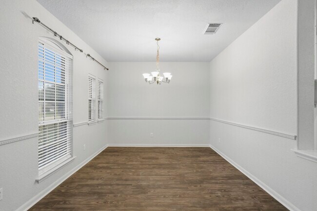 Building Photo - 3039 Orange St