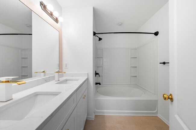 Building Photo - 2415 Clock Face Ct