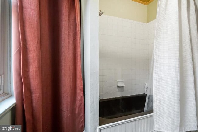 Building Photo - 516 Kauffman St