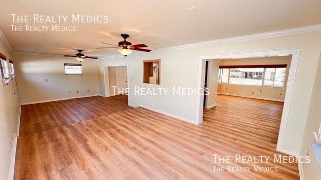 Building Photo - 1516 Dove Dr