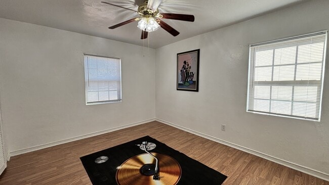 Building Photo - 7748 Veracruz Ave