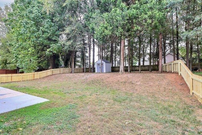 Building Photo - Welcome home to the popular Crossings neig...