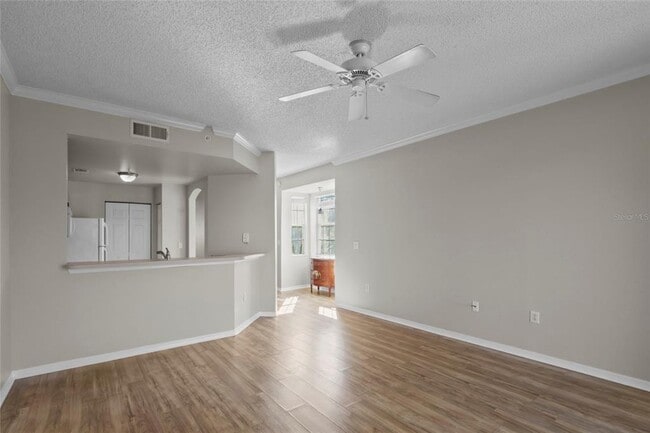 Building Photo - 5681 Bentgrass Dr