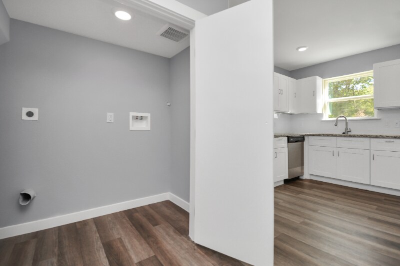 Building Photo - 5711 Breland St
