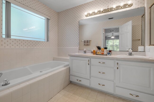 Building Photo - 3528 Leighton Hall Ct
