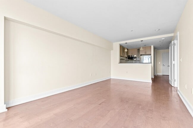 Building Photo - 3312 Hudson Ave