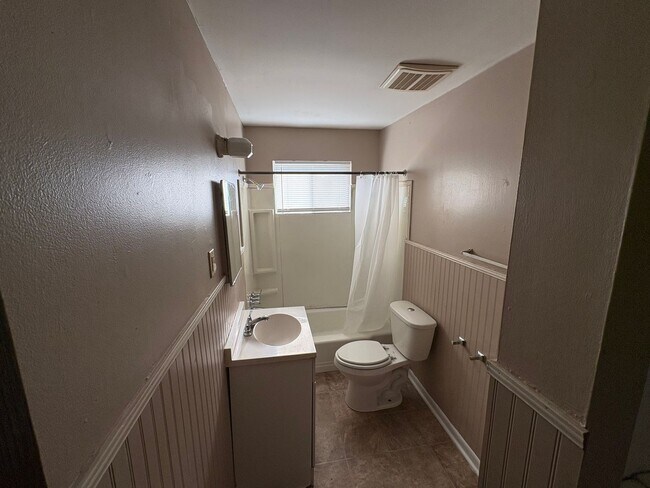 Building Photo - Birmingham/Ensley