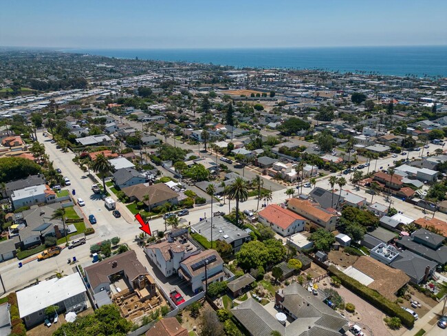 Building Photo - Prestigious Ocean View Retreat – Fully Rem...
