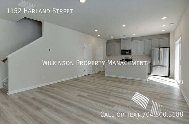 Building Photo - 1152 Harland St