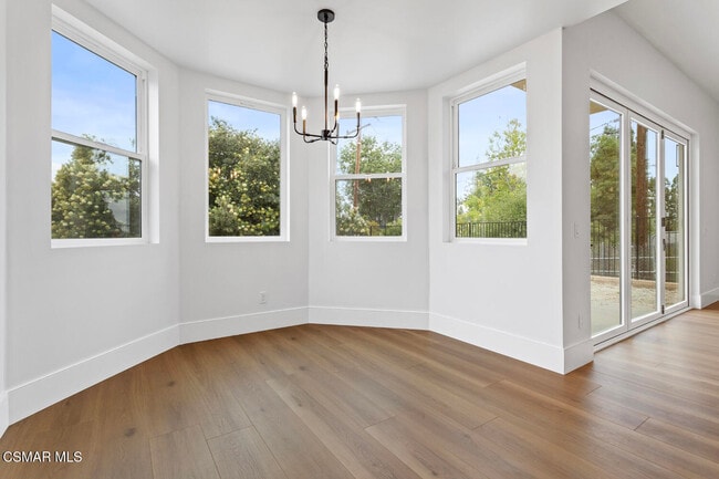 Building Photo - 295 Toyon Ct