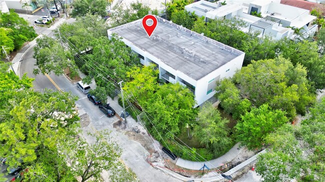 Building Photo - 7541 SW 61st Ave