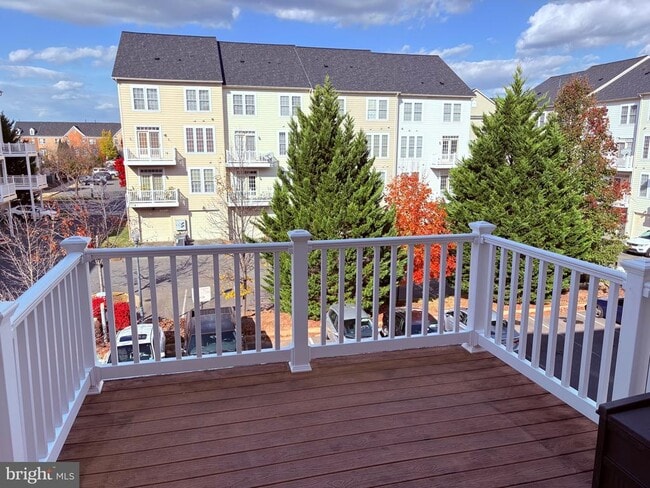 Building Photo - 635 Whetstone Glen St