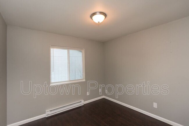 Building Photo - 12225 SW Longhorn Ln