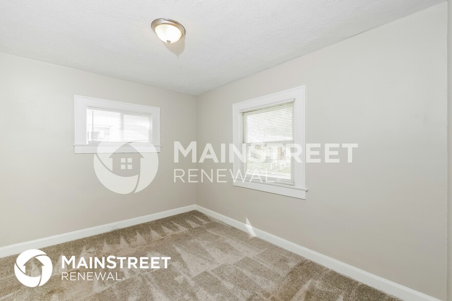 Building Photo - 951 N Kealing Ave