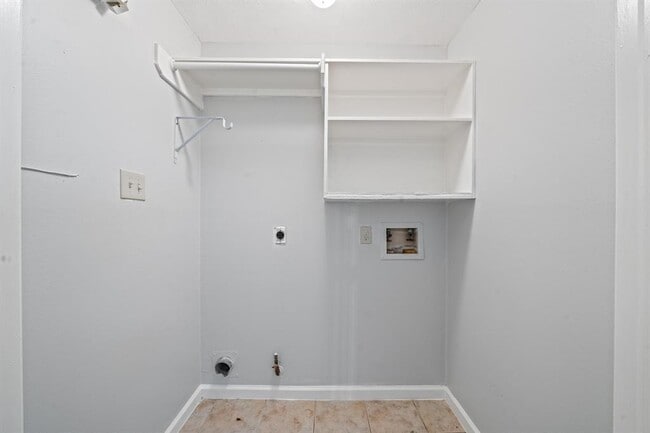 Building Photo - 14915 Dunster Ln