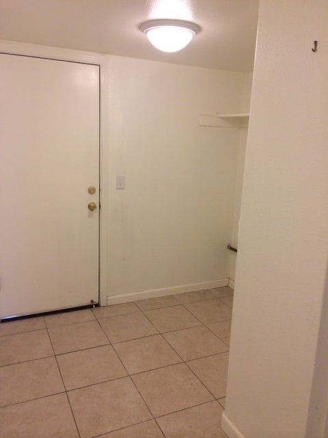 Building Photo - 2328 S Fallbrook Dr