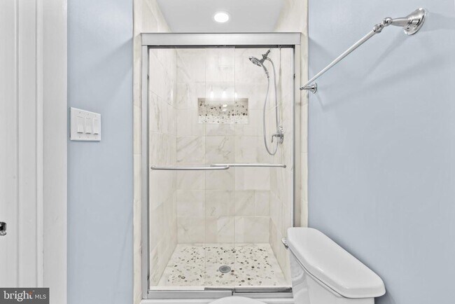 Building Photo - 46564 Hampshire Station Dr