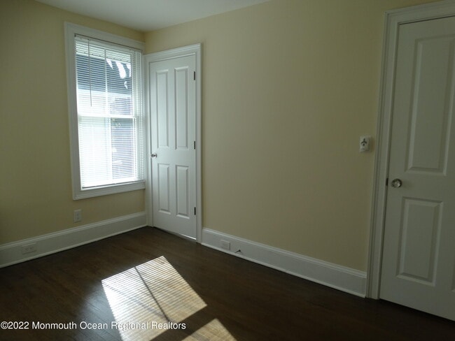 Building Photo - 74 Norwood Ave