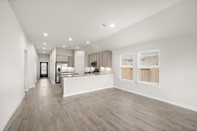 Building Photo - 3327 Tilley Dr