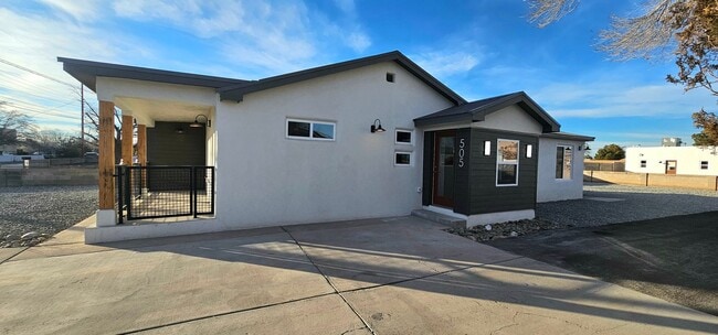 Building Photo - Available NOW!!!